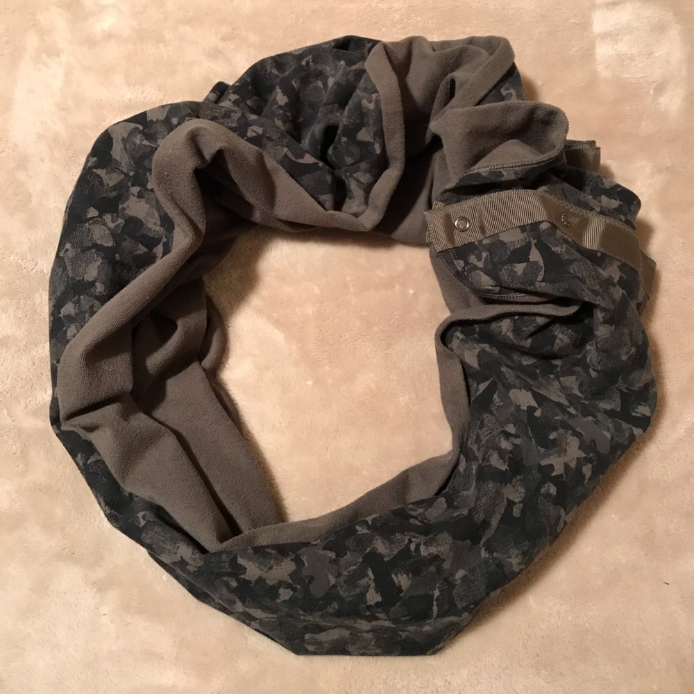 Green Camo Vinyasa Scarf